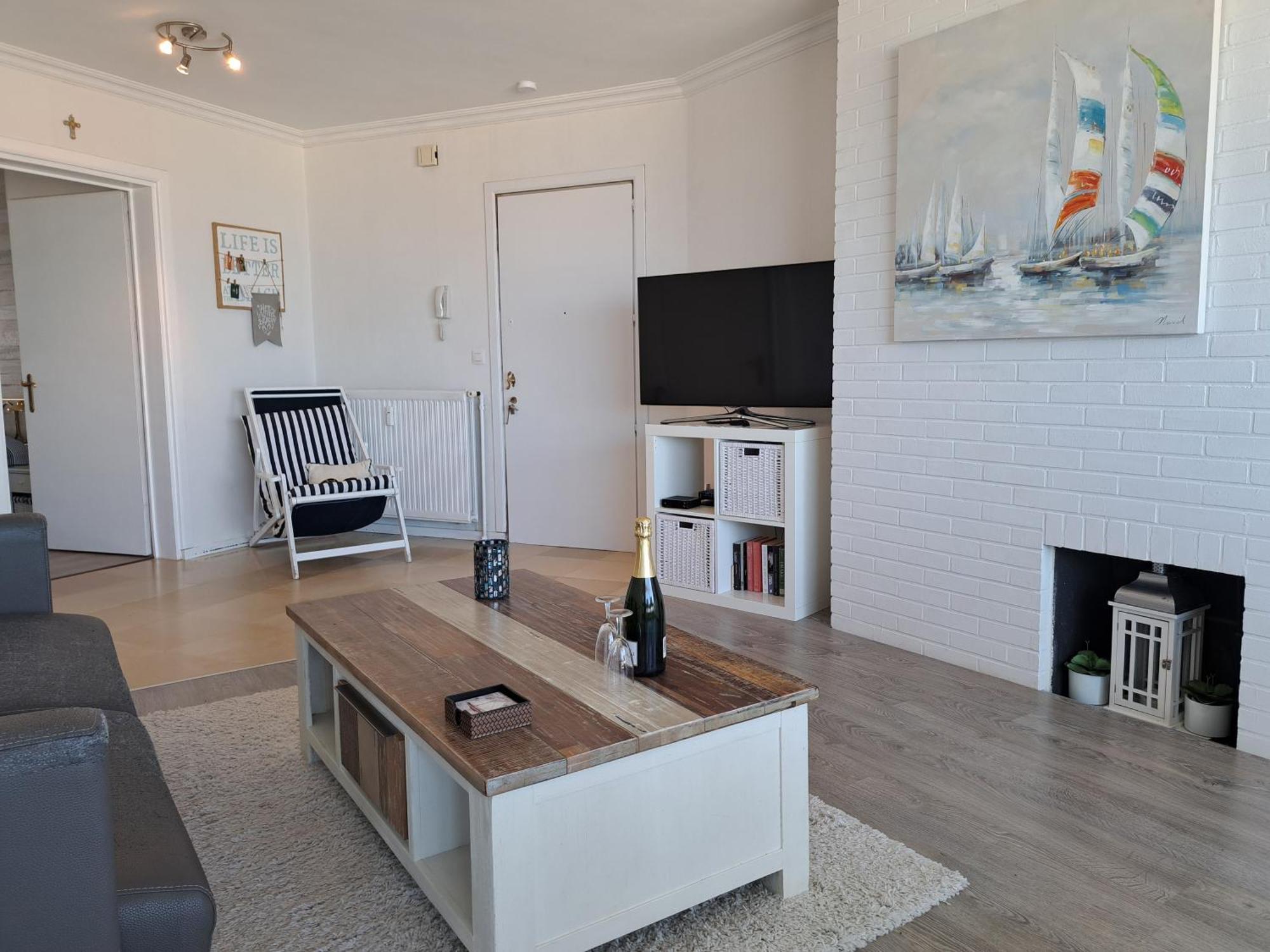 Apartment Raversijde With Seaview
